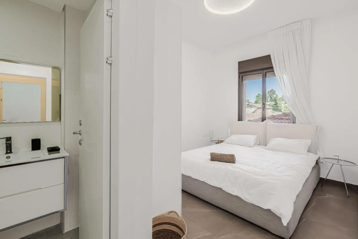 Image 6 of Amazing 2BR Agripas Jerusalem By Holiday Rentals