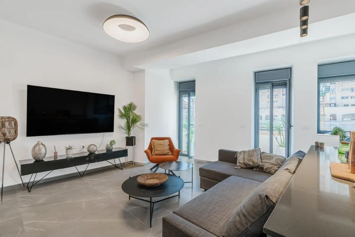 Image 4 of Amazing 2BR Agripas Jerusalem By Holiday Rentals