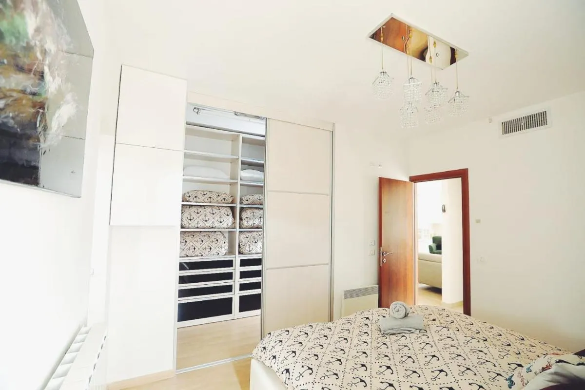 Image 6 of Art Apartment In Mamila – Parking Best Location 2
