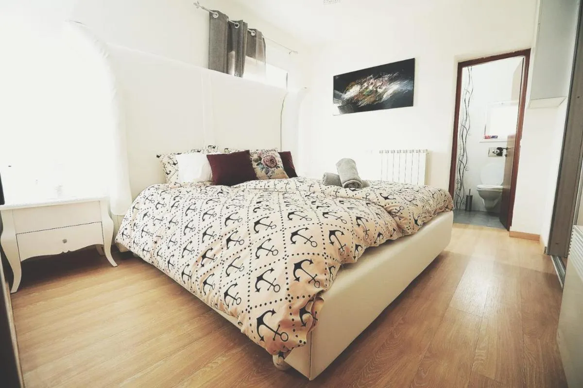 Image 1 of Art Apartment In Mamila – Parking Best Location 2