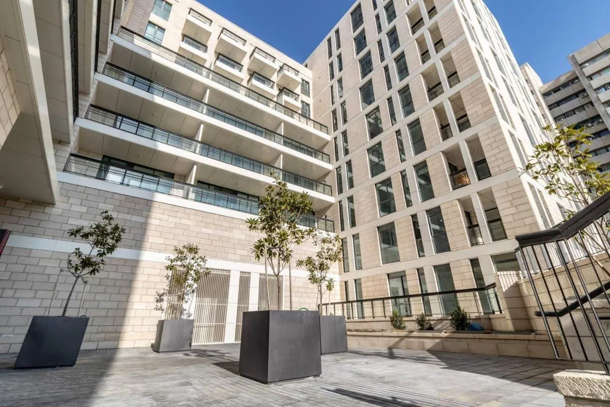 Image 5 of Beautiful 1 bedroom in great central area