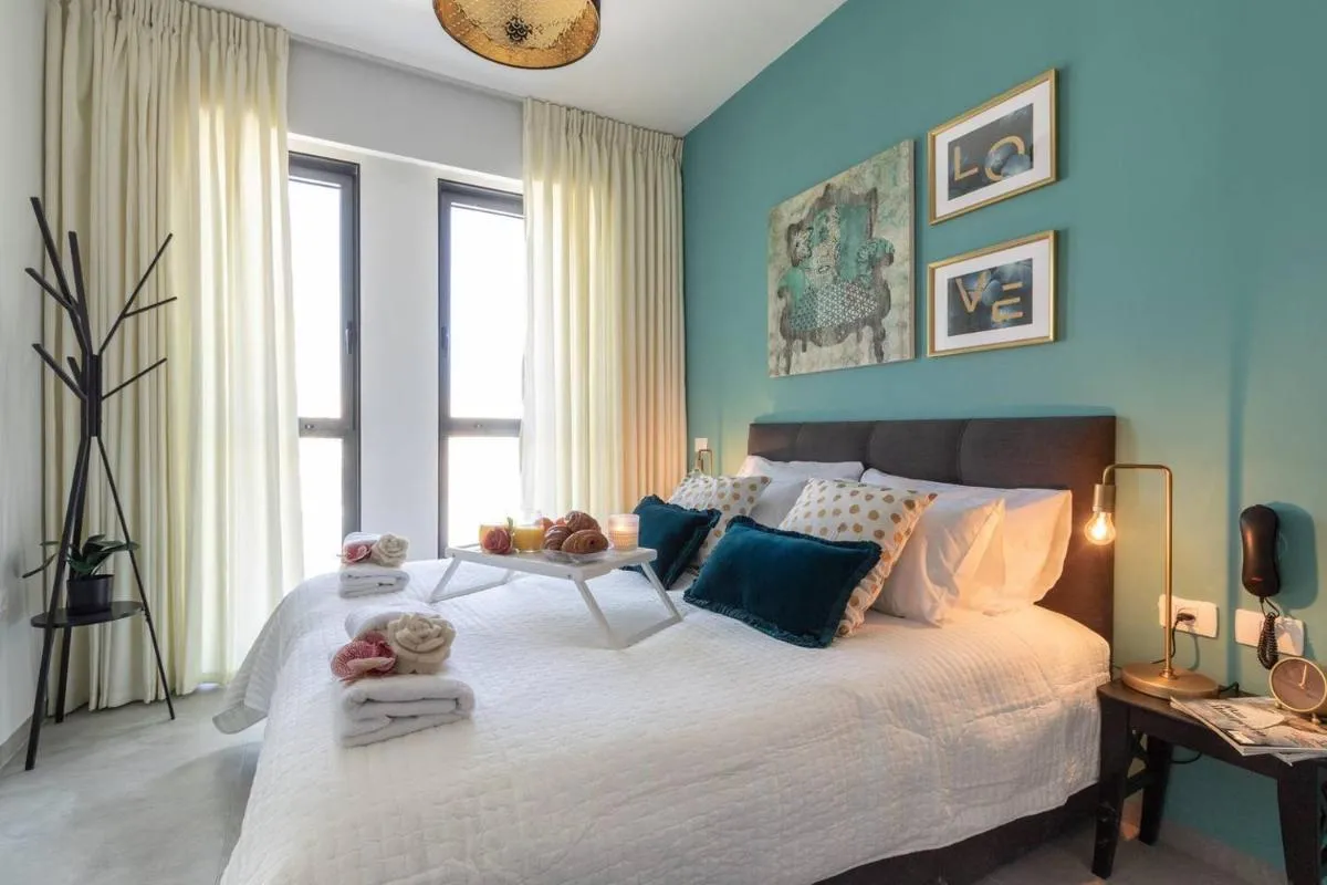 Image 6 of Beautiful 1 bedroom in great central area