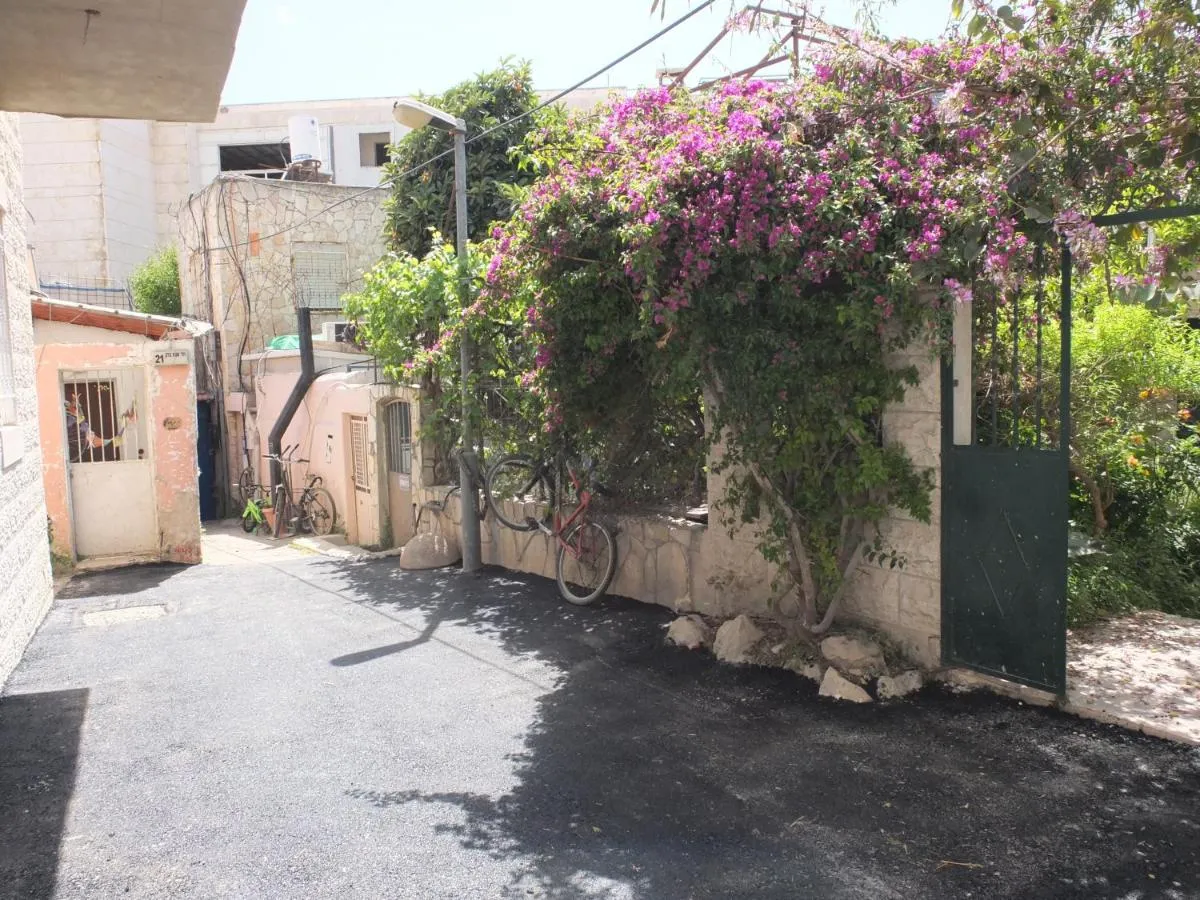 Image 4 of Central old stone Jerusalem apartment