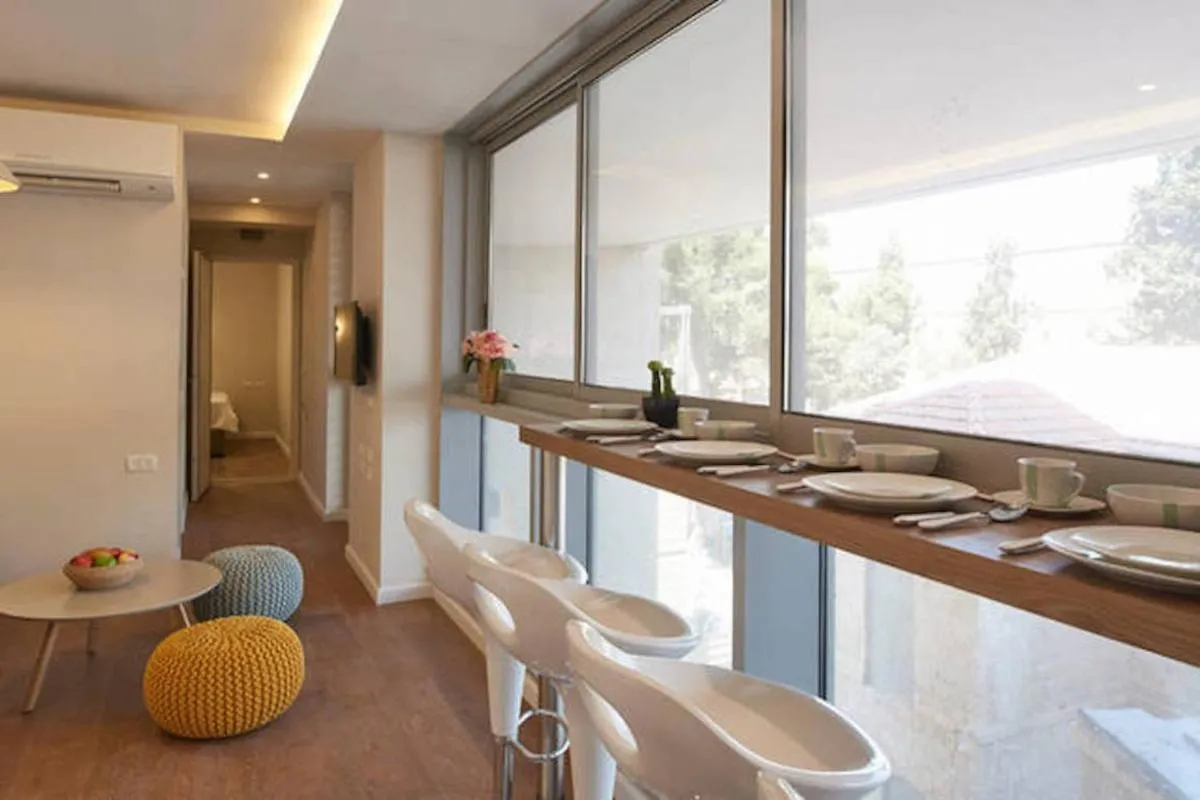 Image 2 of Chic & Quiet Apartments in City Center by FeelHome