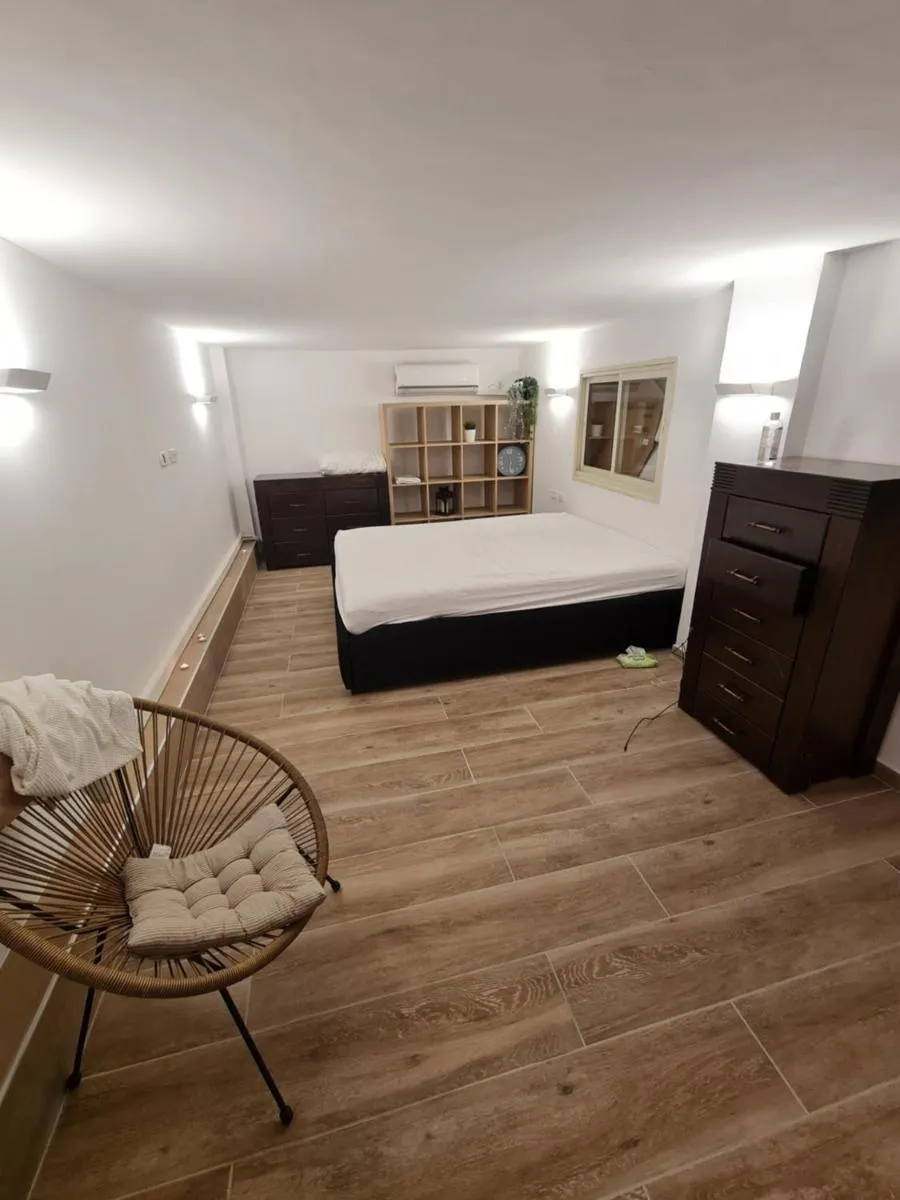 Image 2 of Cohens apartments