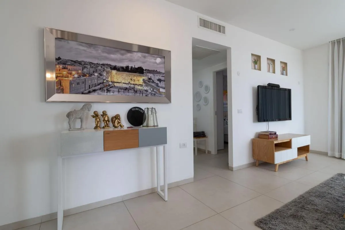 Image 4 of Enjoy Views of Jerusalem from Chic Flat