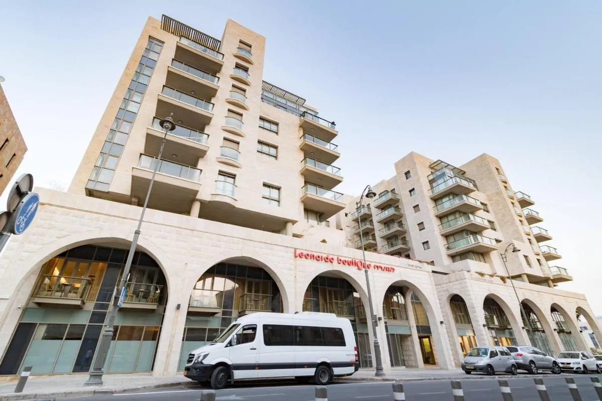 Image 5 of Exclusive Two-Bedroom Apartment With Parking