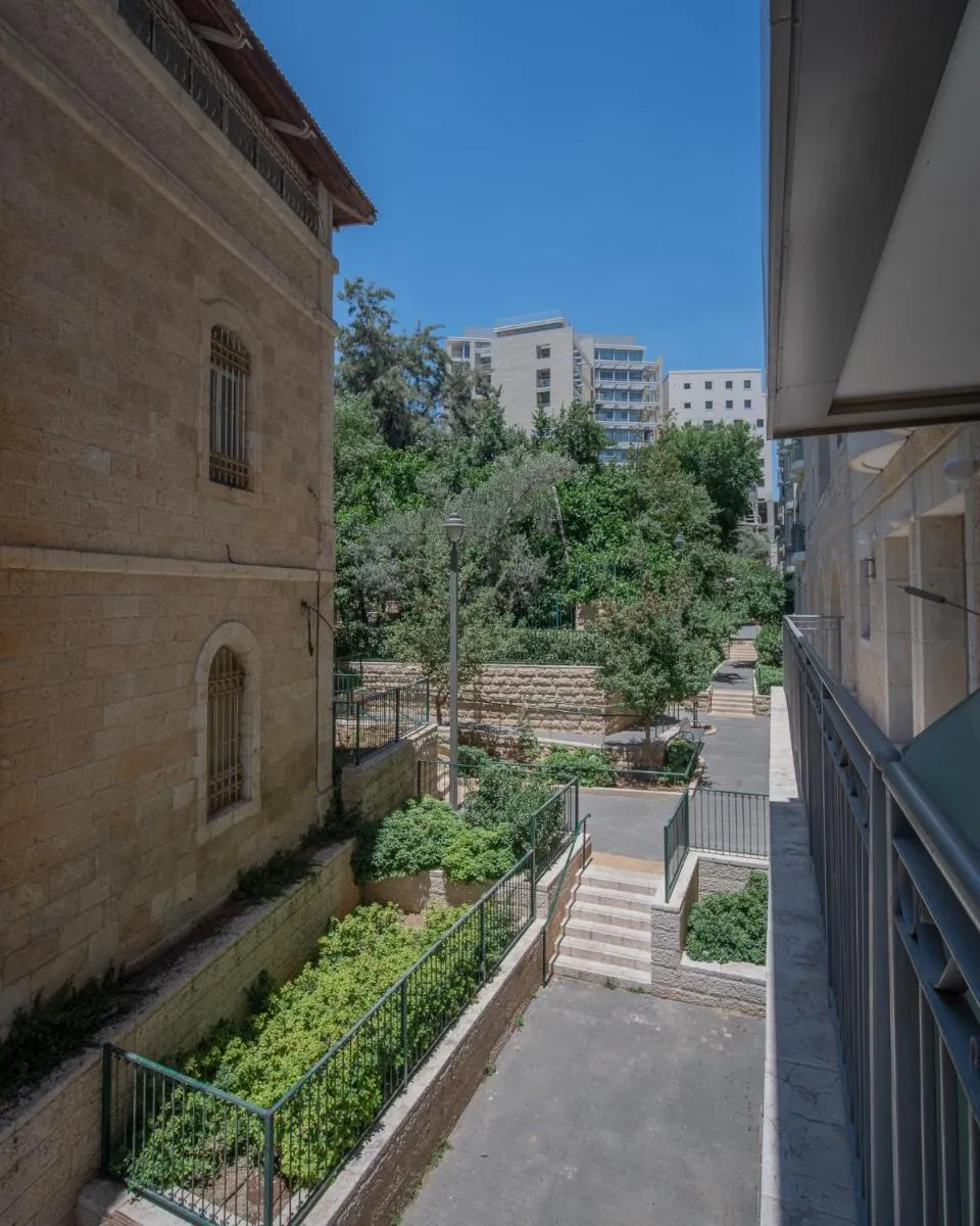 Image 4 of Harav Kuk Modern Apartment By Nimizz