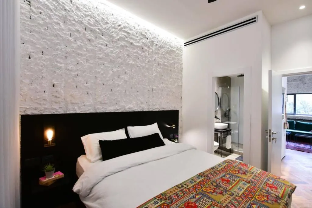 Image 1 of Jerusalem of concrete&stell