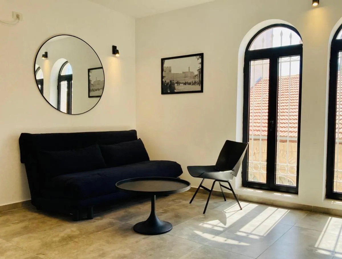 Image 6 of Lovely New Private Duplex in Prime City Center location