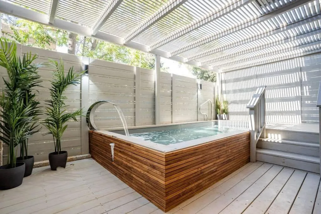 Image of Luxurious Apt with Private Heated Pool City Center