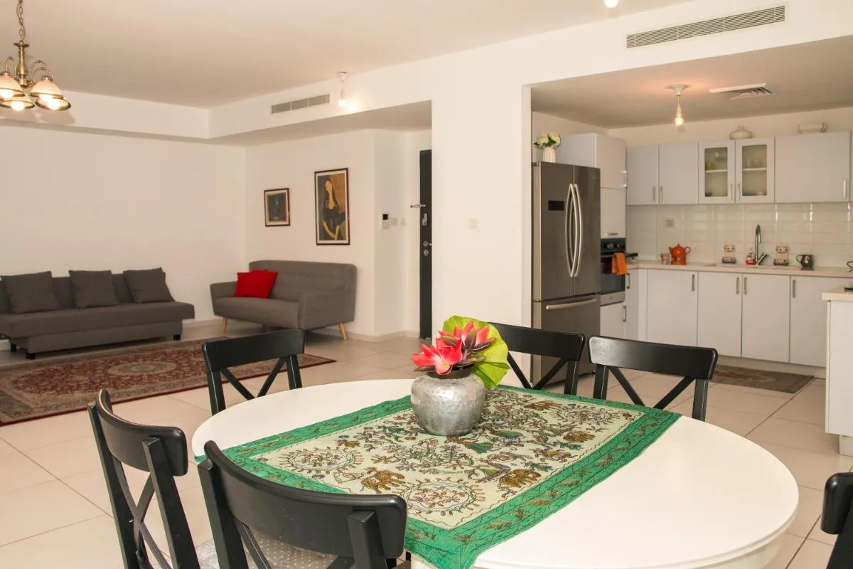 Image 3 of Luxurious Huge 5R in Jerusalem center