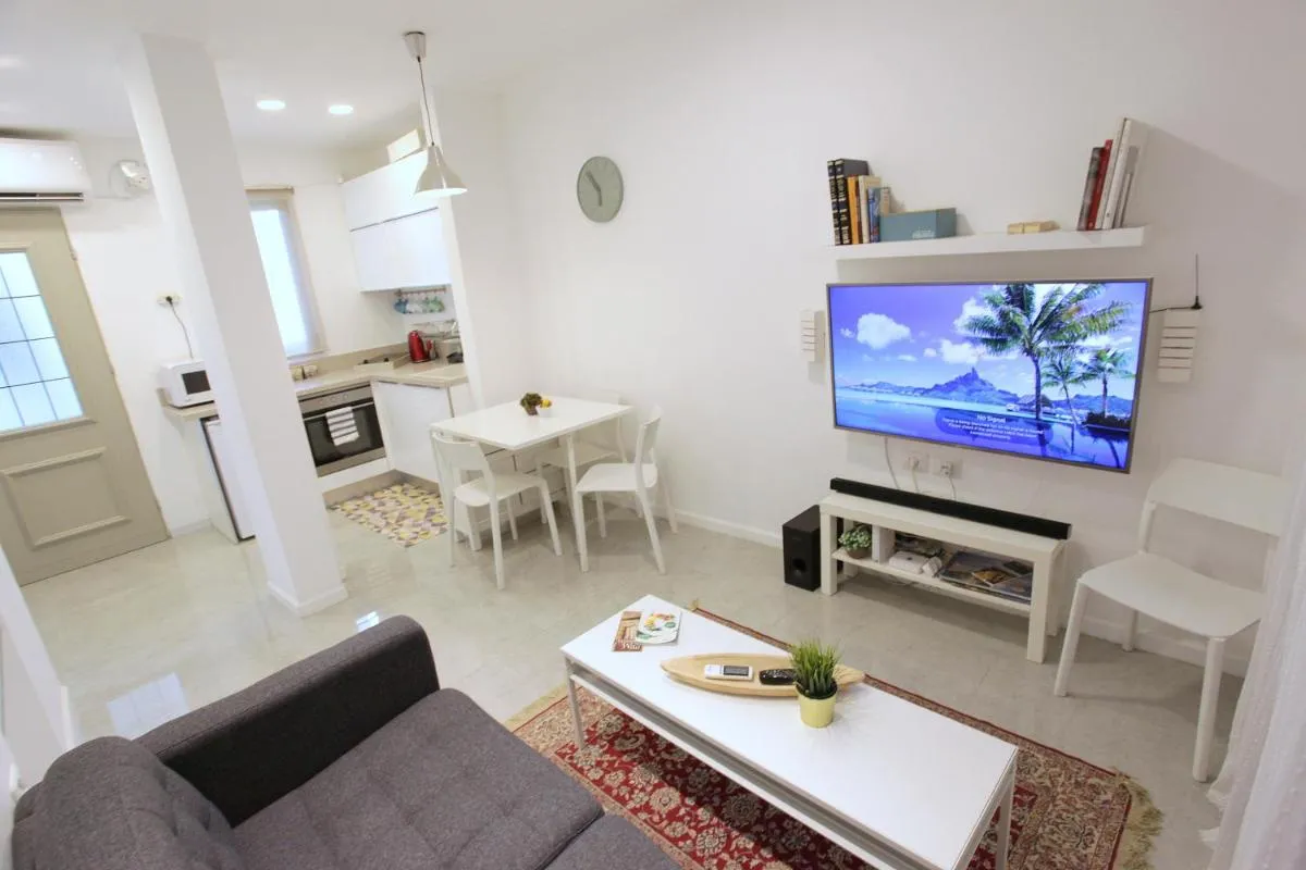 Image 4 of Modern Home In The Heart of Nachlaot