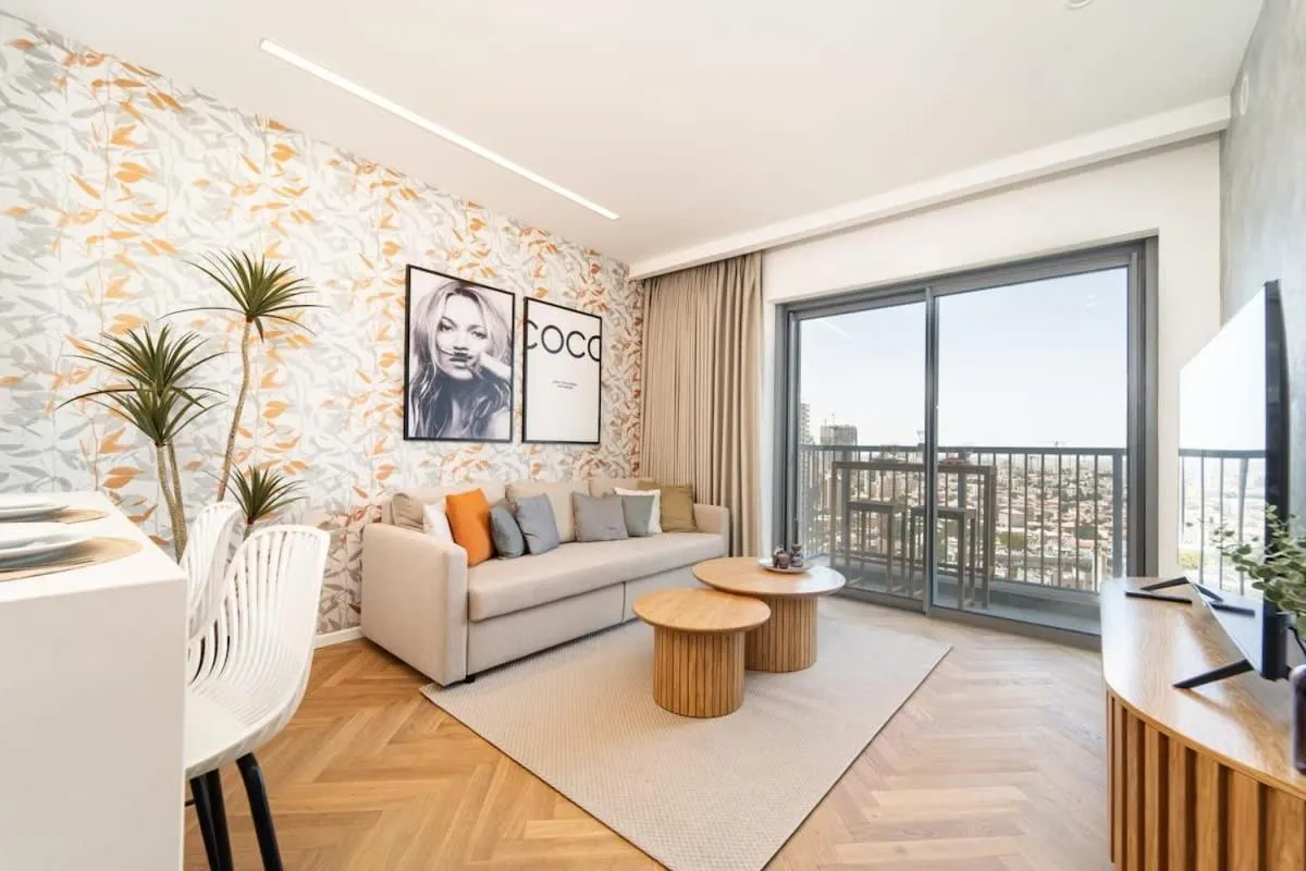 Image 4 of Stylish 1 Bedroom Savyon View – Isrentals
