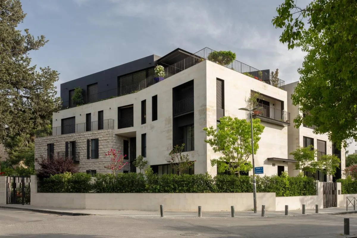Image 2 of THE Y HOUSE