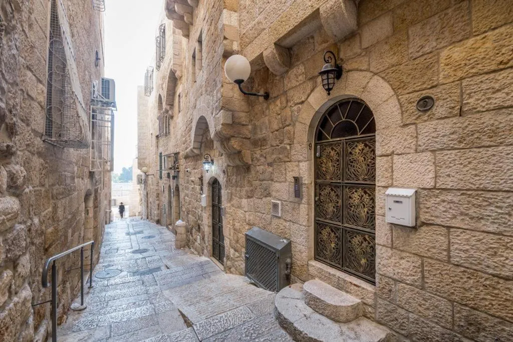 Image 5 of Western Wall Luxury House – Avraham