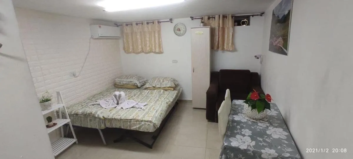 Image 1 of Yair room apartment