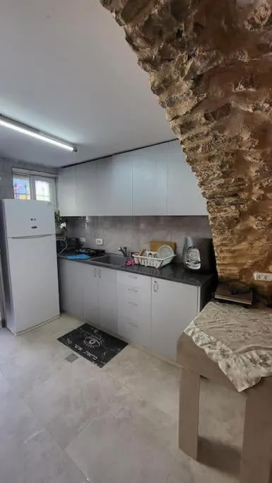 Image 5 of historic luxury cave