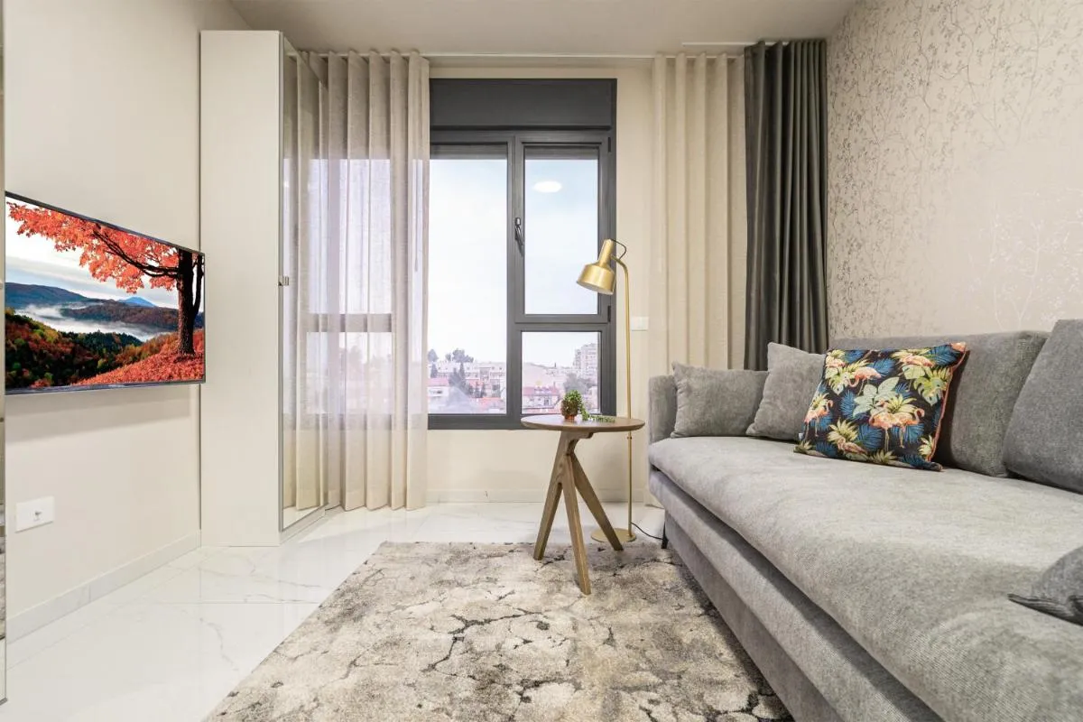 Image 4 of jerusalem luxury apartment