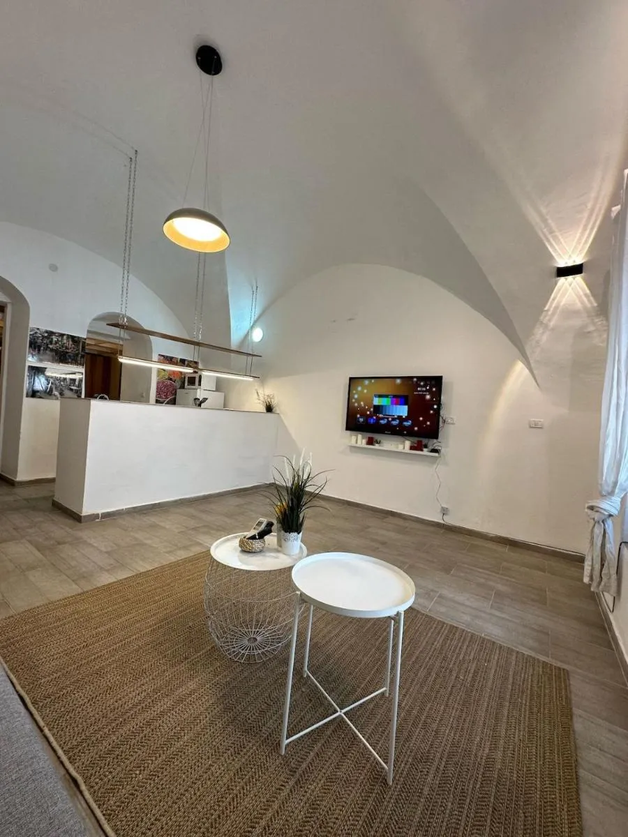 Image 4 of Apartment in front of the market