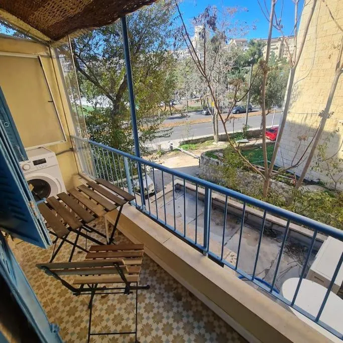 Image 4 of Bright, quiet charming getaway ideally located