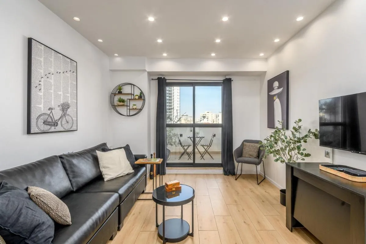Image 4 of City Apartment with Stunning View