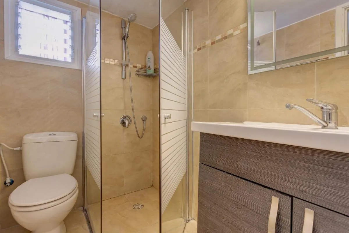 Image 2 of Colony Suites- Hananya St.