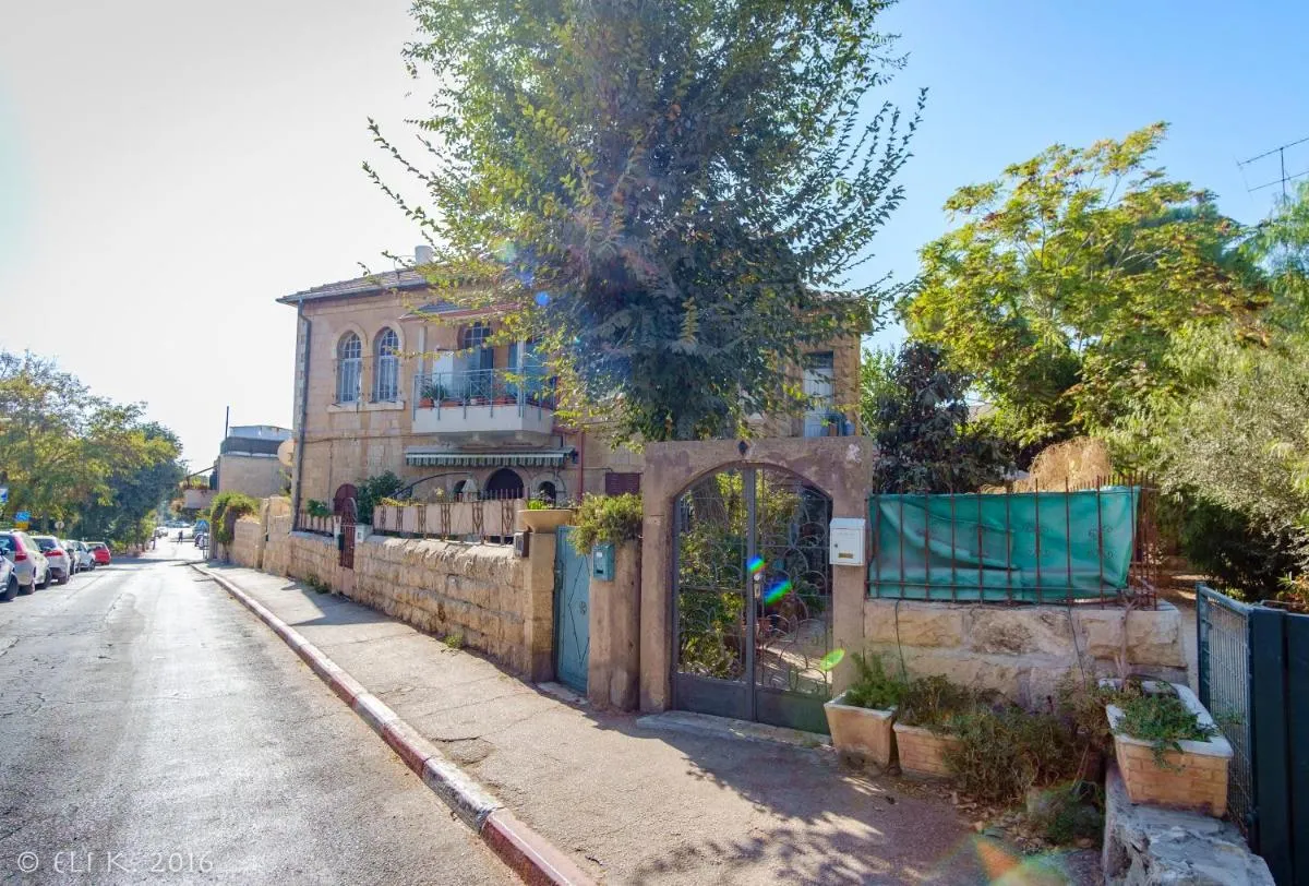 Image 5 of Colony Suites – Hildesheimer St.
