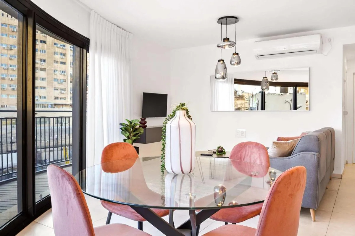 Image 5 of Deluxe 1 Bedrooms Apartment Terrace in City Center
