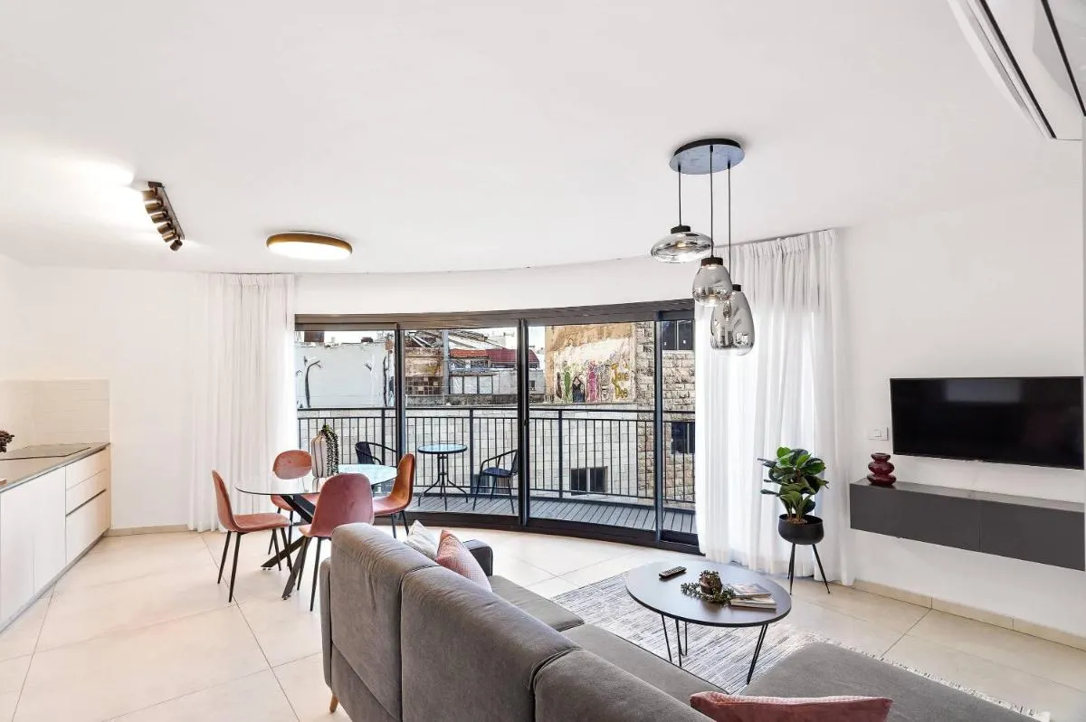 Image 1 of Deluxe 1 Bedrooms Apartment Terrace in City Center