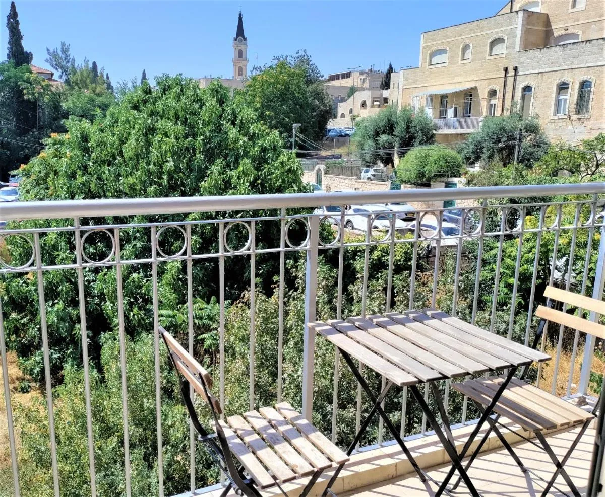 Image 5 of Family Apartment near Old City