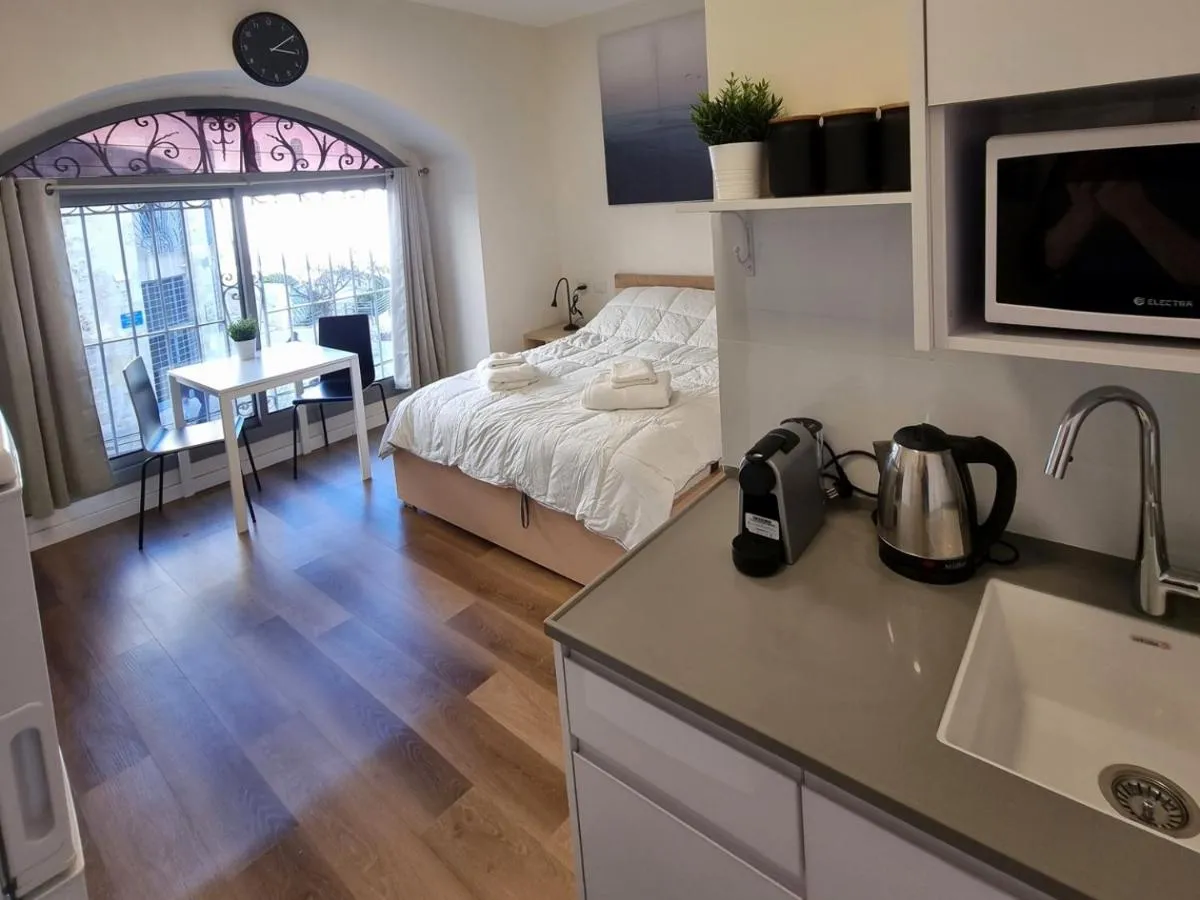 Image 3 of Jaffa 17- shani studio suite