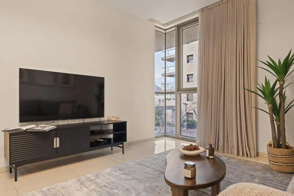 Image 4 of Modern & Comfortable 1-Bedroom Oasis with Luxury Amenities