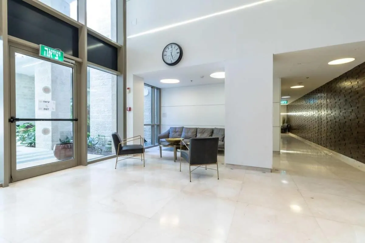 Image 6 of Modern & Comfortable 1-Bedroom Oasis with Luxury Amenities