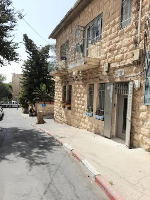 Image 5 of Nachlaot Area Lovely Comfy Studio