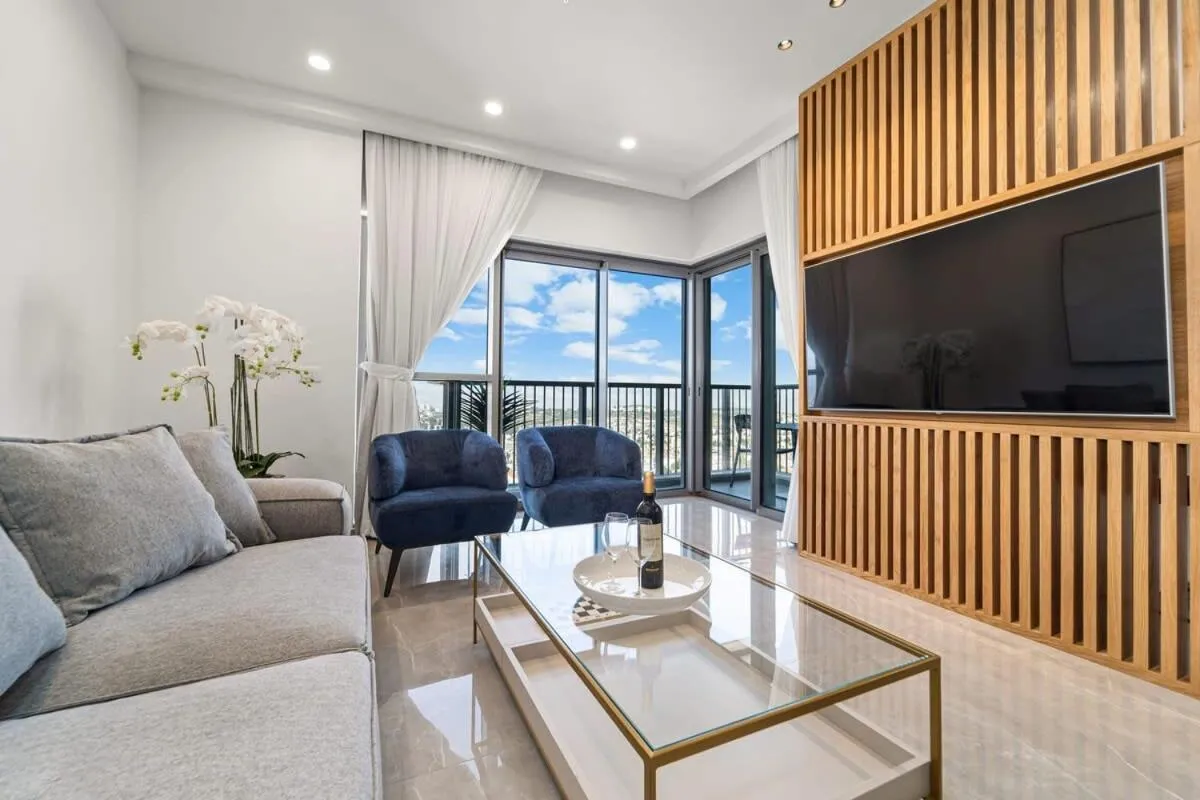 Image 4 of Savyon View 3BDR – ApartHotels In City Center