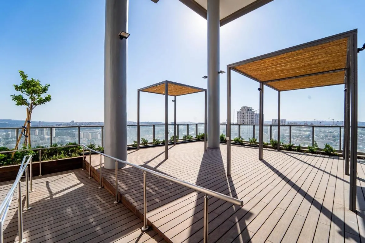 Image 3 of Stunning 1 Bedroom In City Center