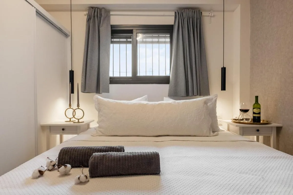 Image 1 of city center apartment