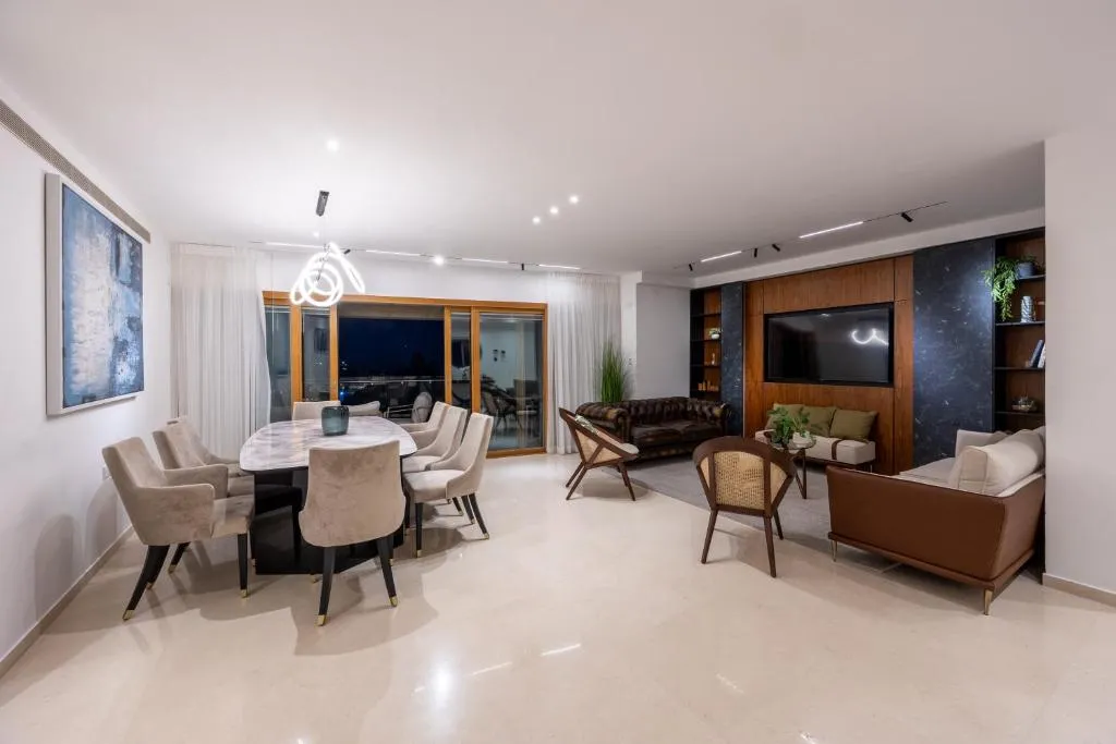 Image of king david residence 131