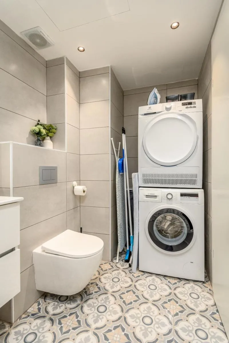 Image 3 of prestige 2BDR&2Bth w Parking- mahne yehuda sea-u jerusalem