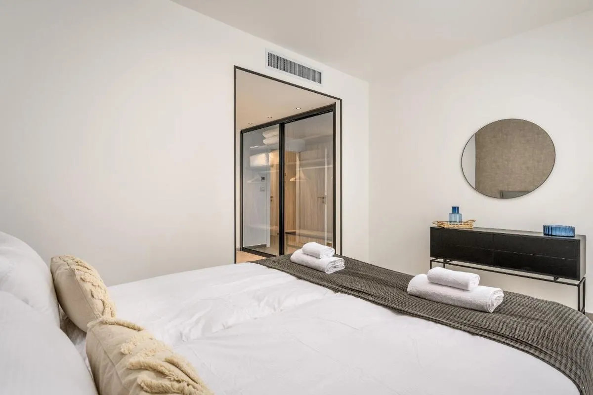 Image 1 of prestige 2BDR&2Bth w Parking- mahne yehuda sea-u jerusalem